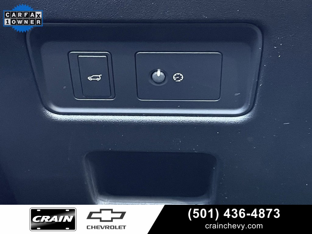 Used 2024 Land Rover Discovery Dynamic SE image 16