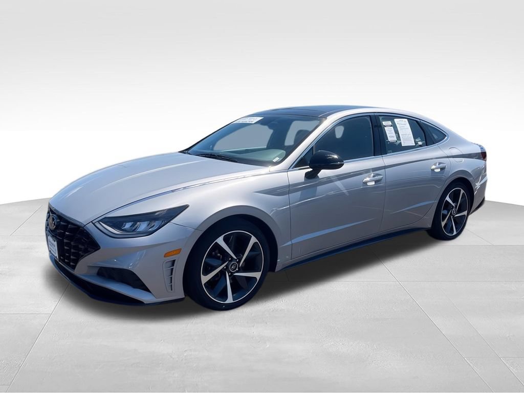 Used 2023 Hyundai Sonata SEL Plus FWD image 4
