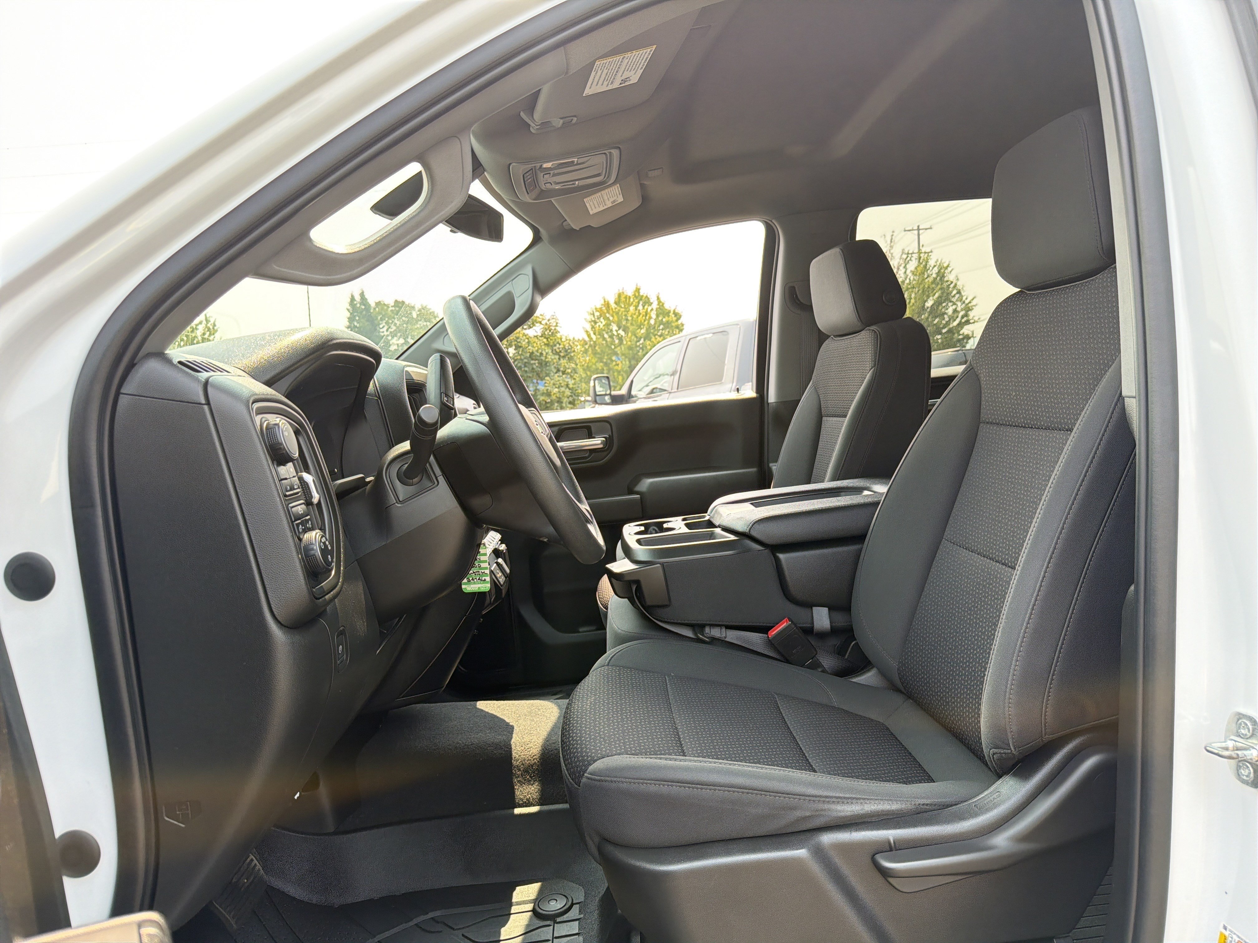 Used 2021 Chevrolet Silverado 1500 Custom AWD/4WD image 10