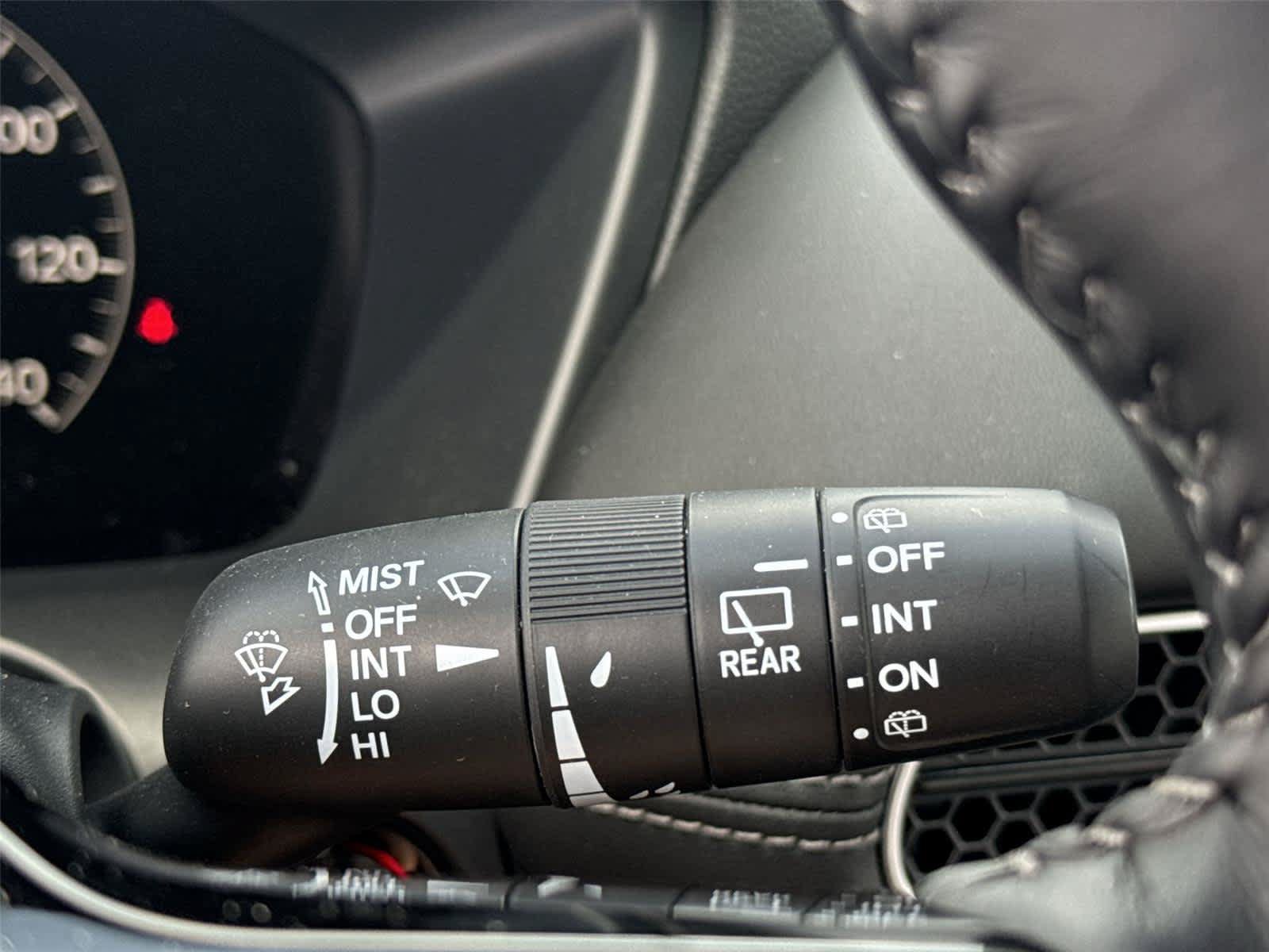 Used 2027 Honda HR-V EX-L image 22