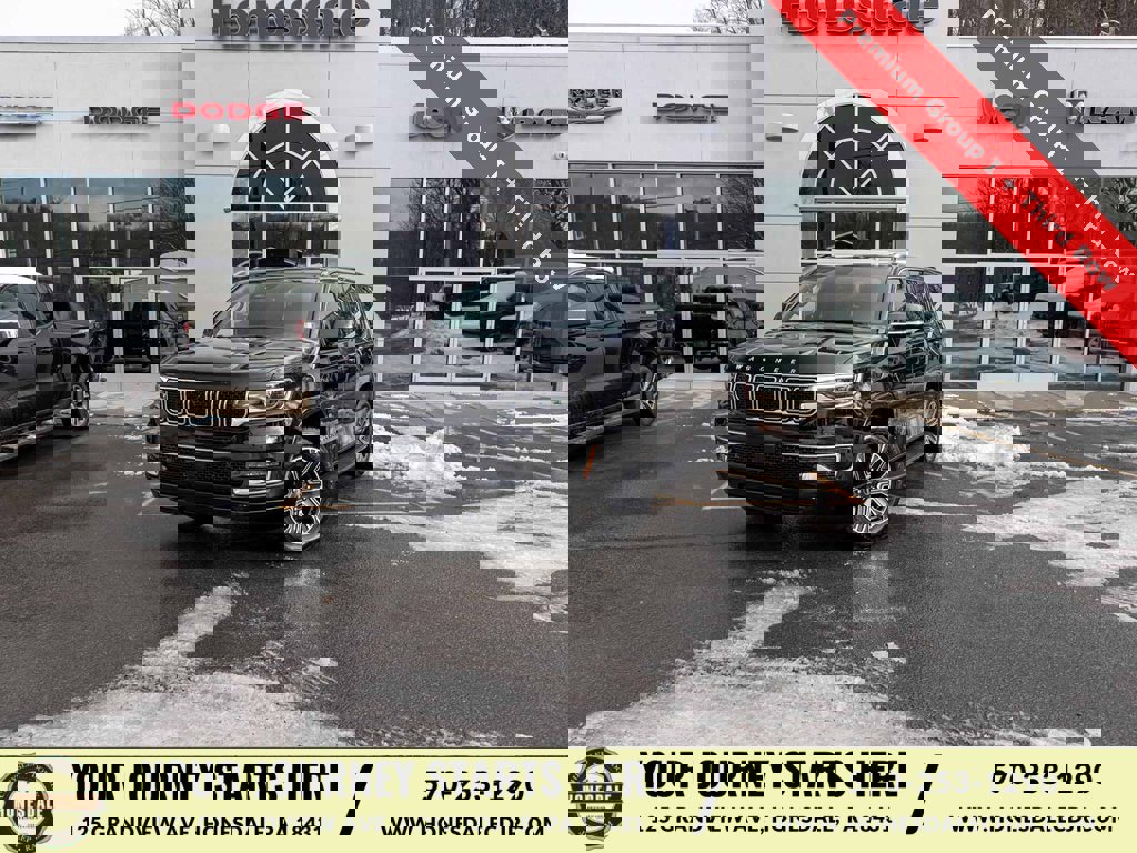 New 2025 Jeep Wagoneer 4WD image 1