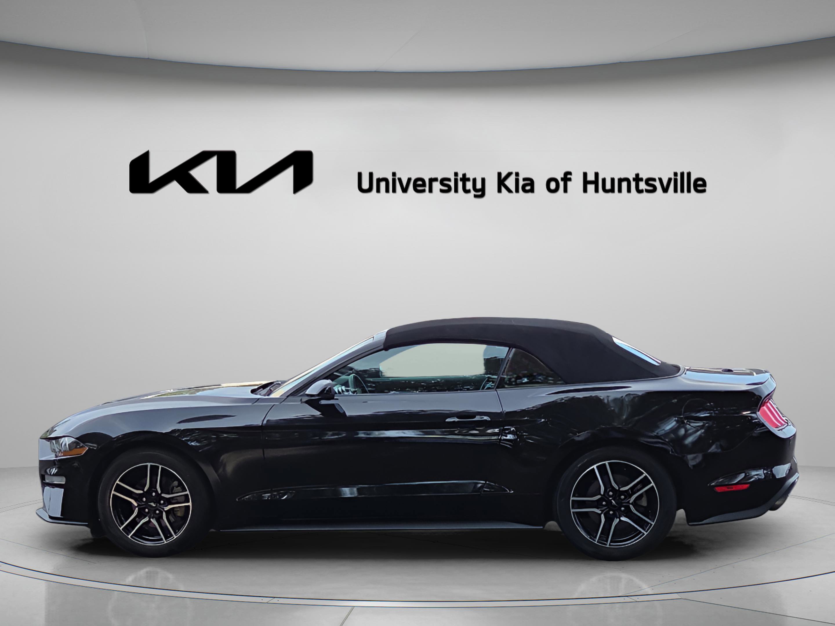 Used 2020 Ford Mustang Premium RWD image 4
