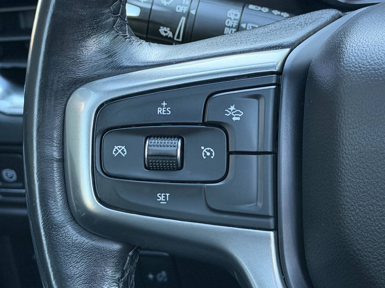 Used 2022 Chevrolet Tahoe Z71 AWD/4WD image 27