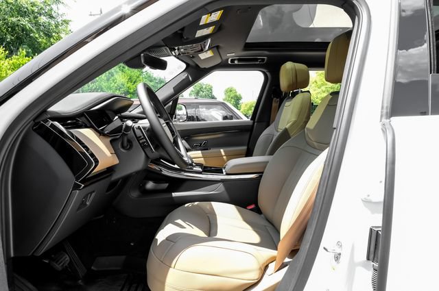 New 2026 Land Rover Range Rover Sport SE AWD/4WD image 3