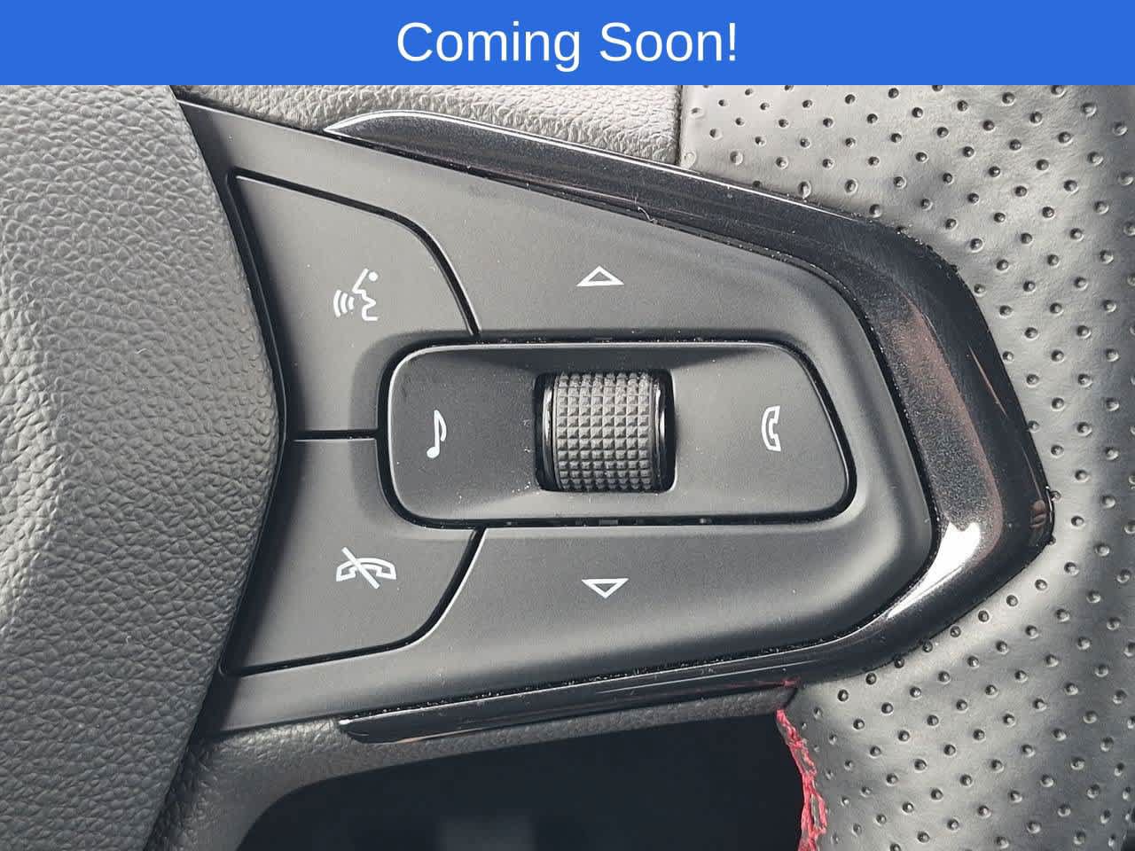 Used 2025 Chevrolet TrailBlazer RS w/ Convenience Package FWD image 24
