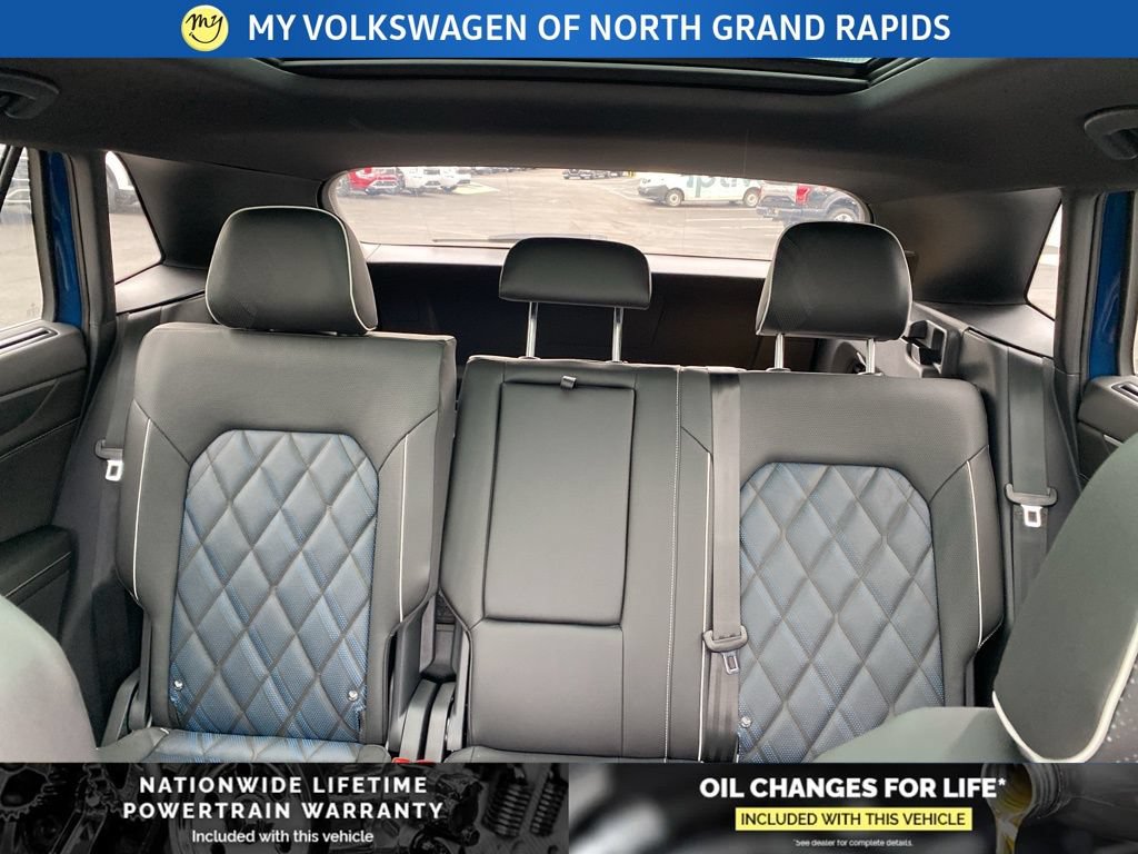 New 2026 Volkswagen Atlas Cross Sport SEL Premium R-Line AWD/4WD image 18