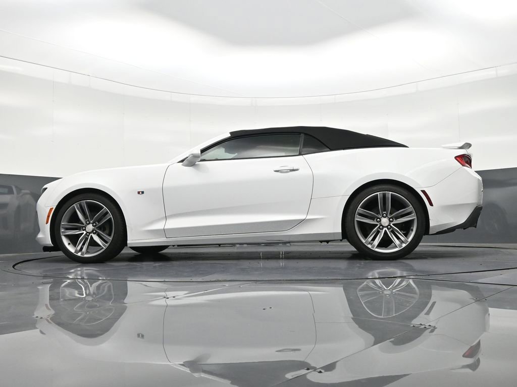 Used 2017 Chevrolet Camaro LT image 23
