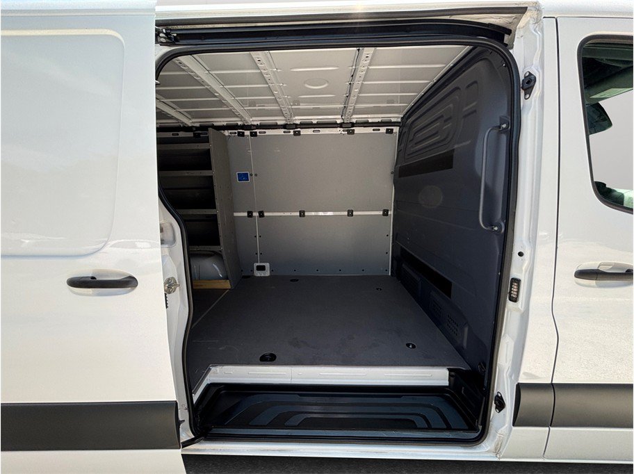 Used 2024 Mercedes-Benz Sprinter 2500 image 46