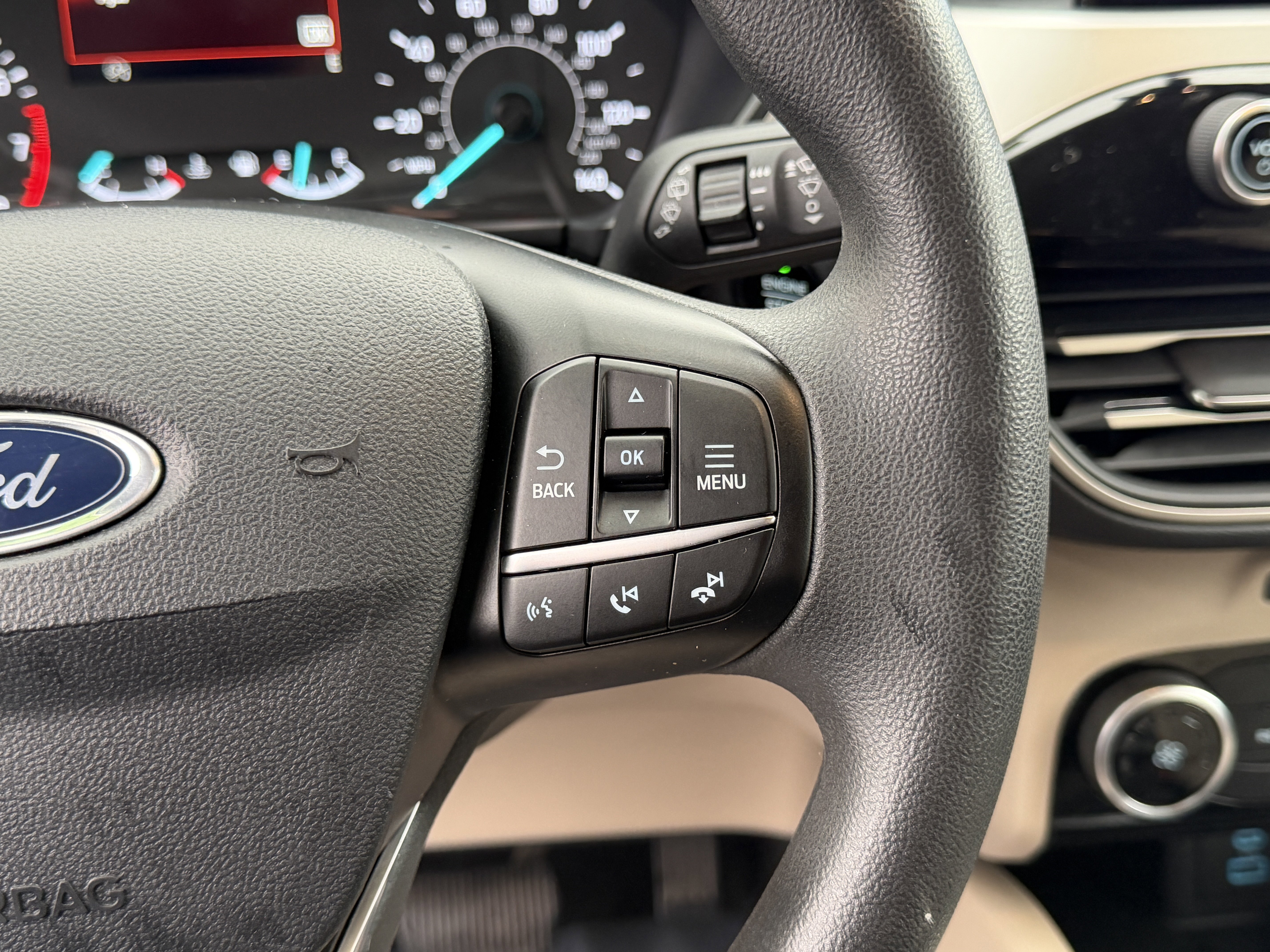 Certified 2022 Ford Escape SE image 17