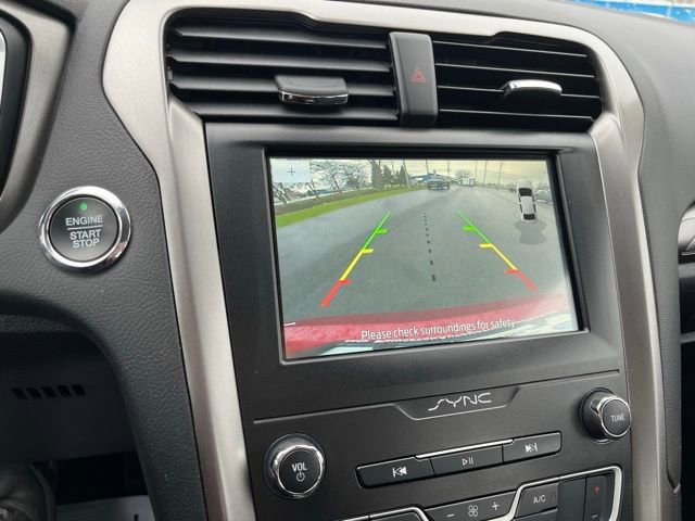 Used 2020 Ford Fusion SE image 17