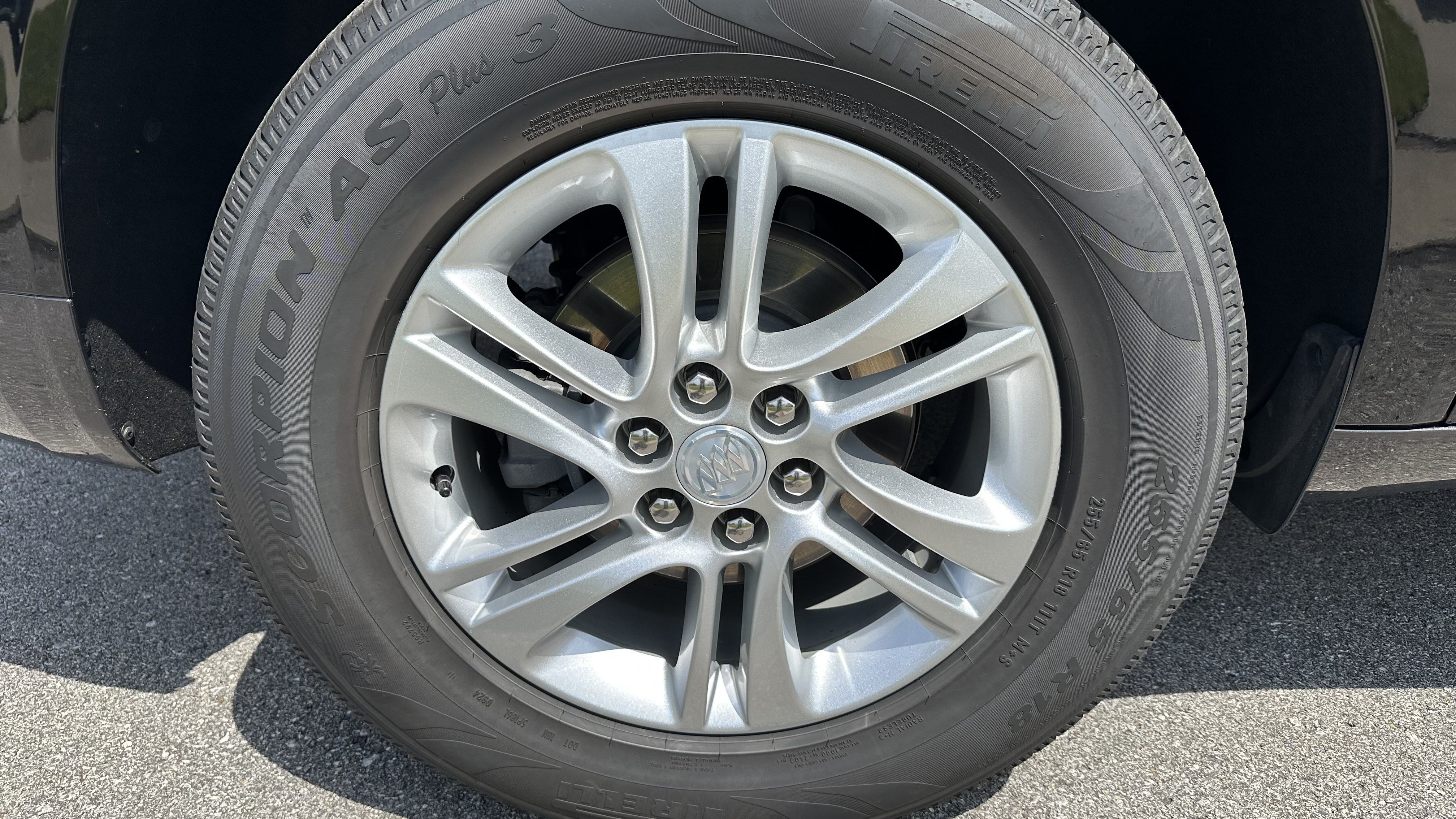 Used 2021 Buick Enclave Essence w/ Sound and Sites Package FWD image 15
