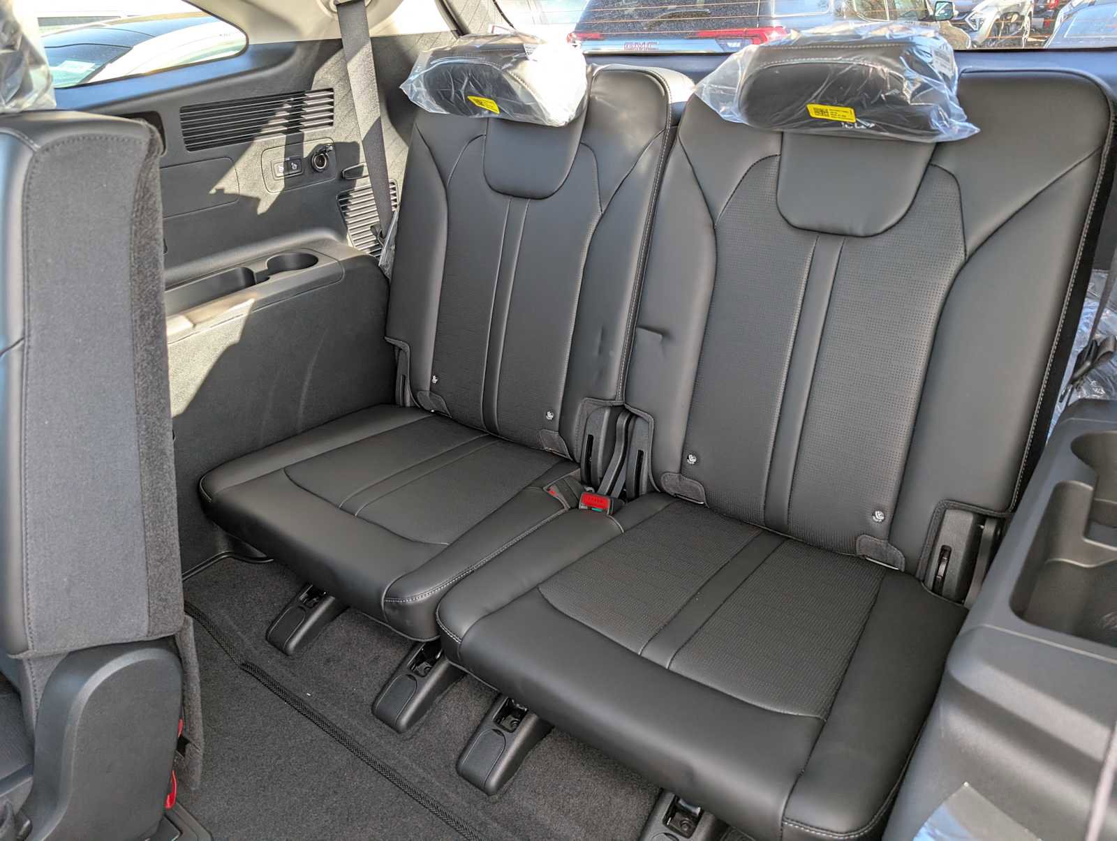 New 2026 Kia Sorento S w/ S Panoramic Sunroof Package AWD/4WD image 17