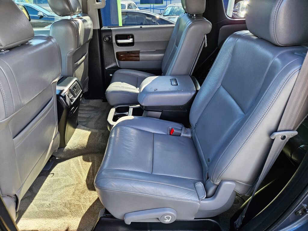 Used 2010 Toyota Sequoia Platinum AWD/4WD image 23