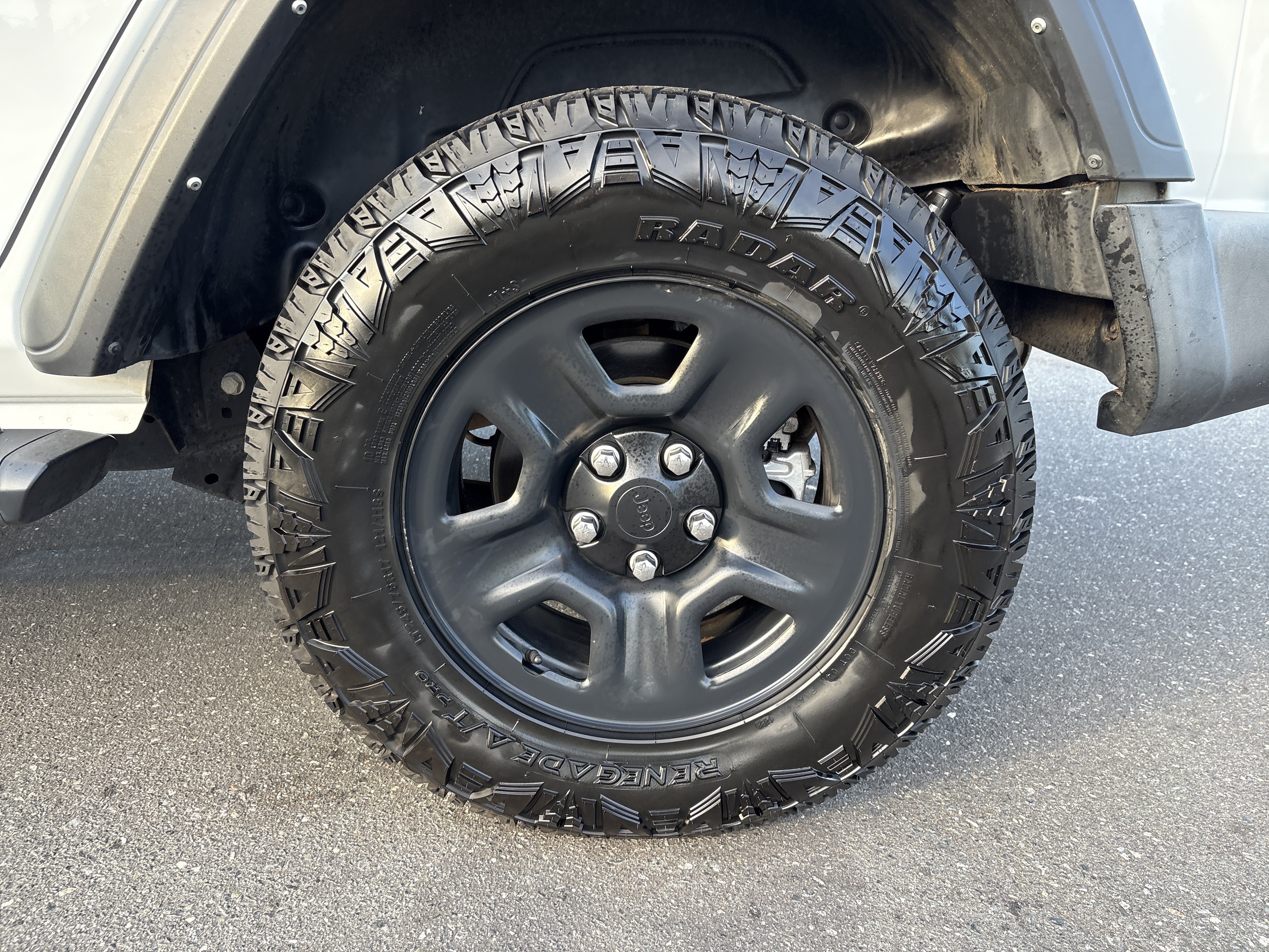 Used 2022 Jeep Wrangler Unlimited Sport AWD/4WD image 14