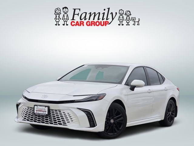 Used 2025 Toyota Camry XSE FWD image 1