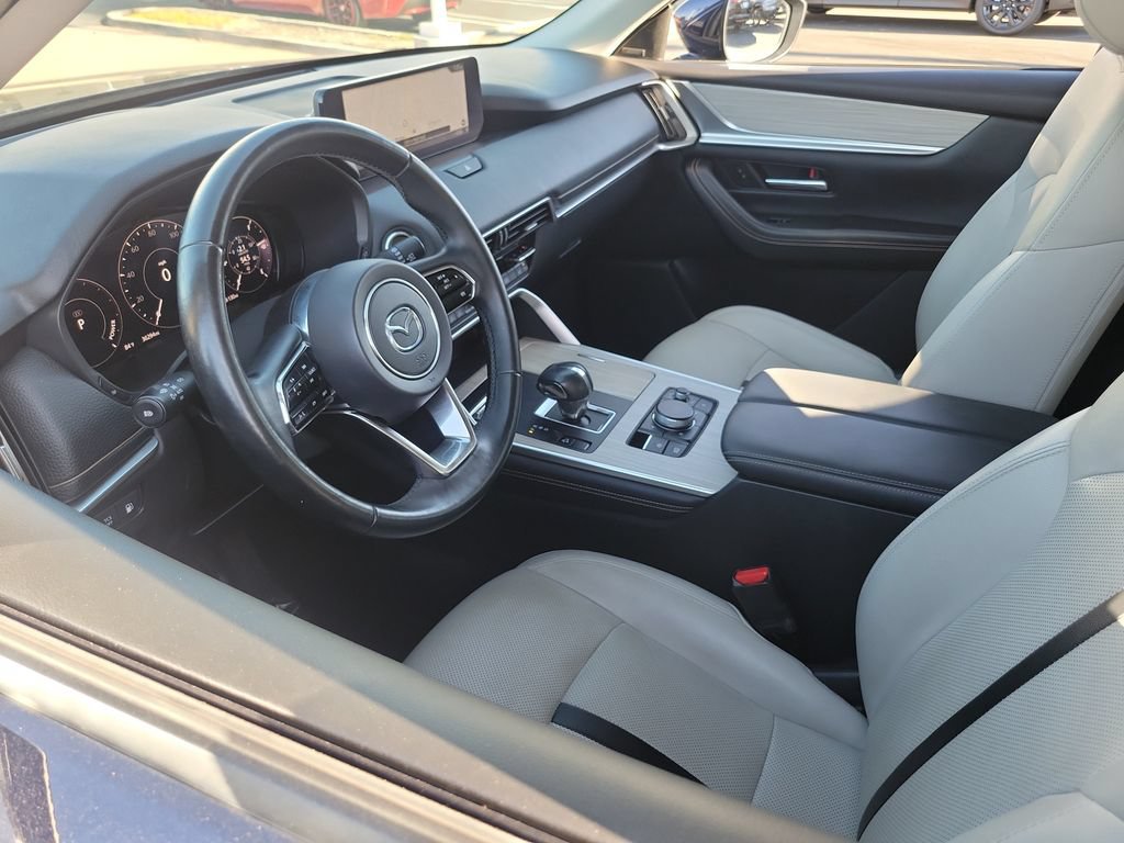 Certified 2024 MAZDA CX-90 Plug-In Hybrid w/ Premium Pkg AWD/4WD image 3