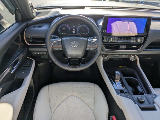 Certified 2026 Toyota Grand Highlander AWD Hybrid image 19