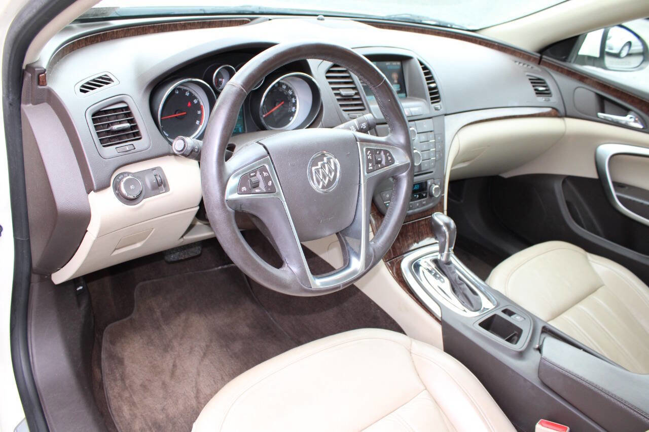 Used 2013 Buick Regal Premium FWD image 13