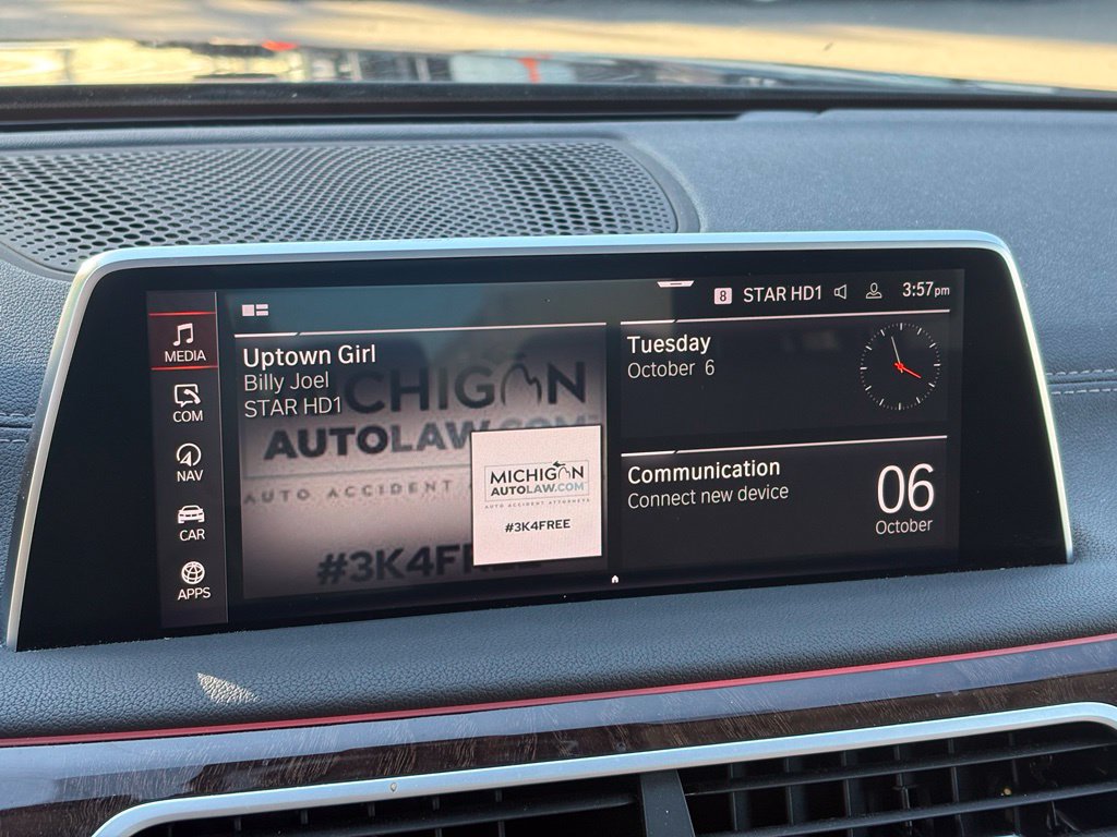 Used 2020 BMW 740i xDrive w/ Premium Package AWD/4WD image 47