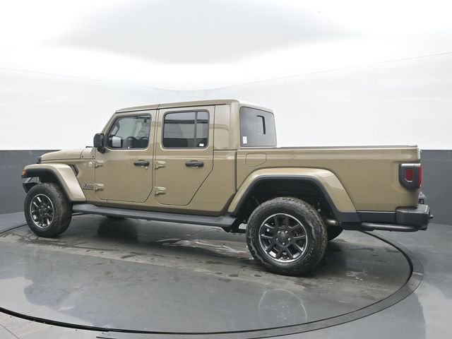 Used 2020 Jeep Gladiator Overland w/ Popular Equipment Package image 3
