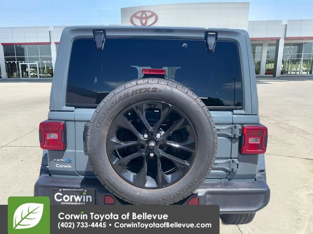 Used 2024 Jeep Wrangler Unlimited Sahara AWD/4WD image 4