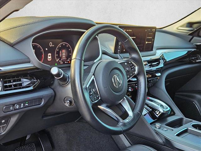Used 2025 Acura MDX w/ Technology Package FWD image 9