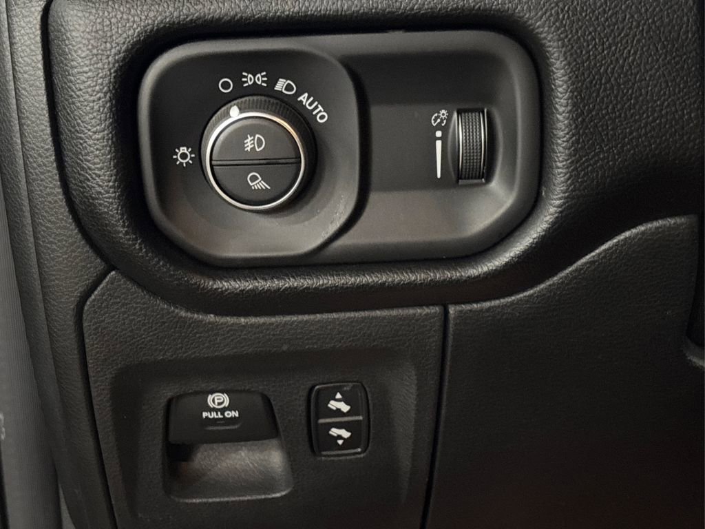 Used 2021 RAM 1500 Big Horn image 29