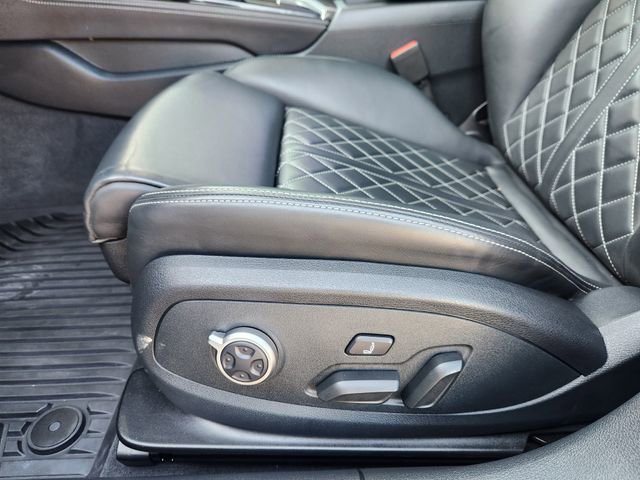 Used 2023 Audi S4 Prestige image 17