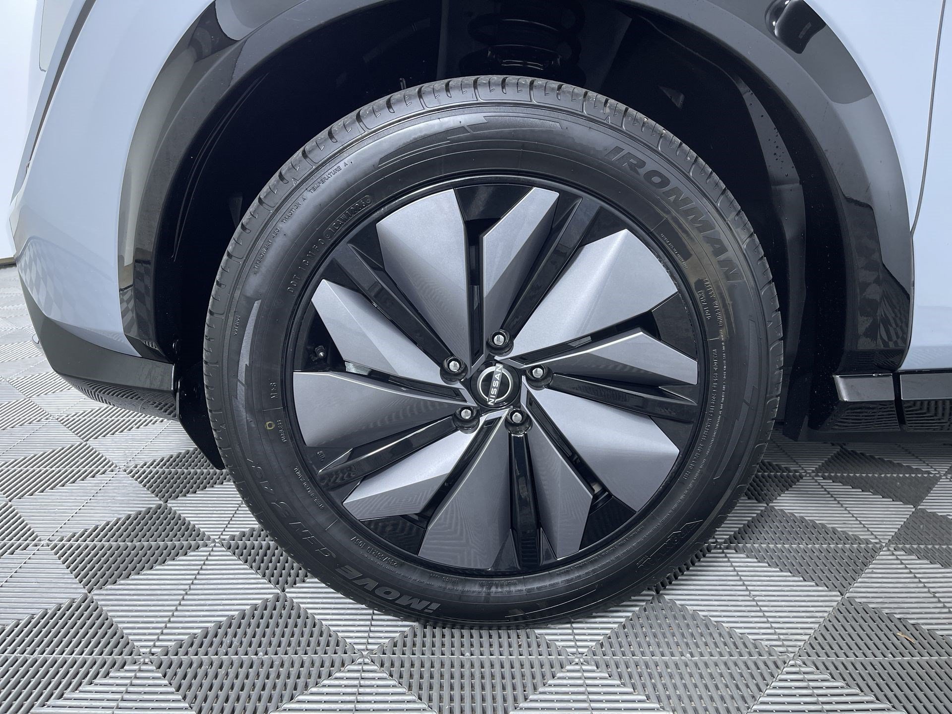 Certified 2024 Nissan Ariya AWD image 26