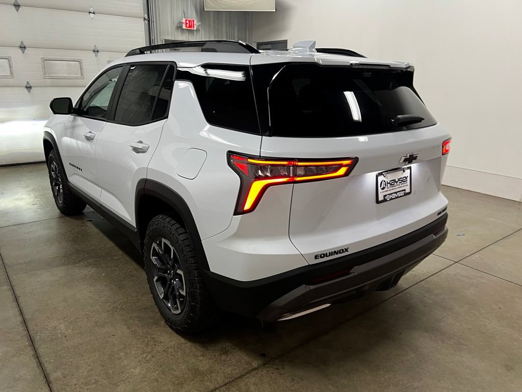 New 2026 Chevrolet Equinox ACTIV w/ Convenience Package III FWD image 6