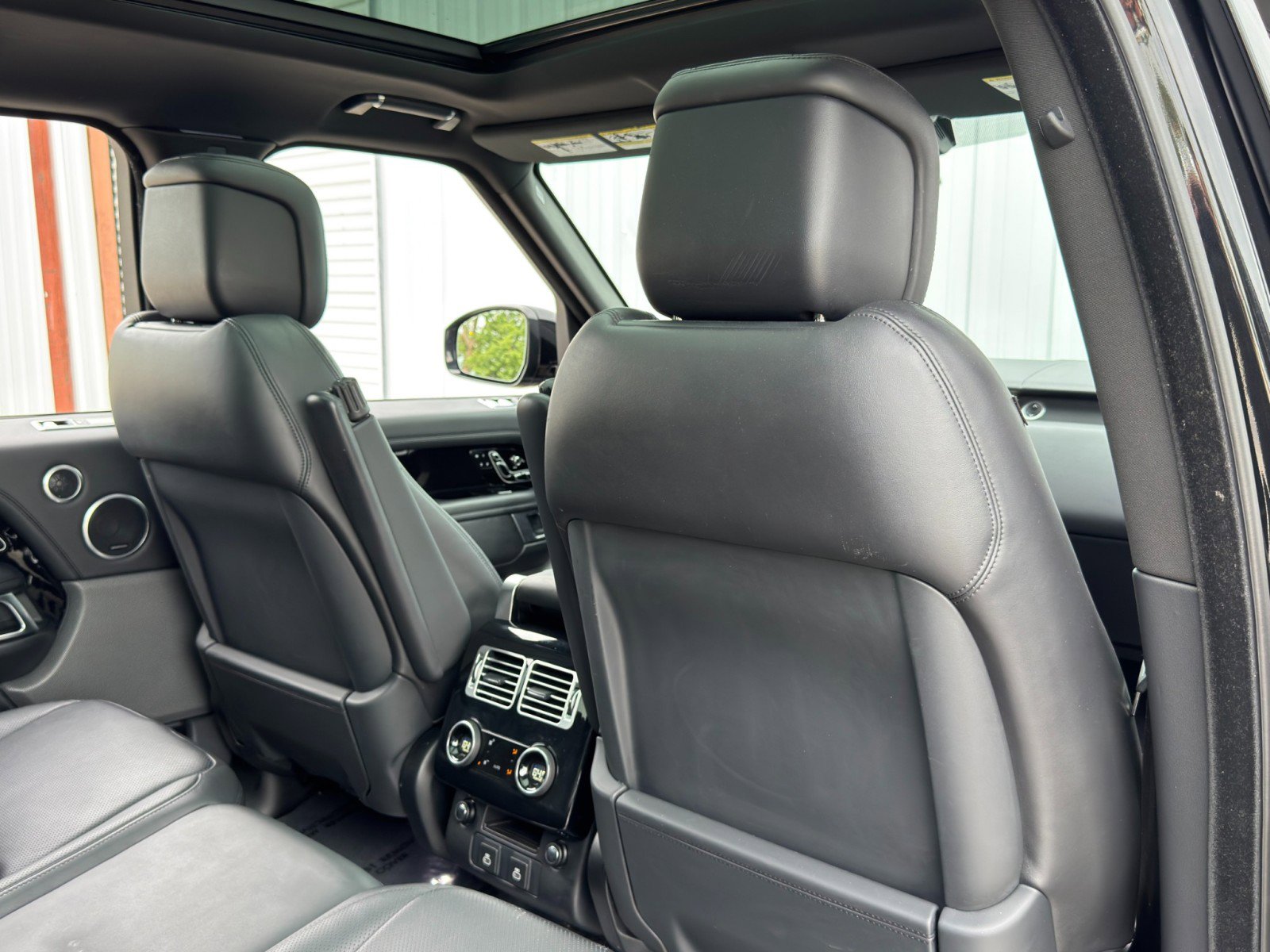 Used 2021 Land Rover Range Rover P525 Westminster Edition image 45