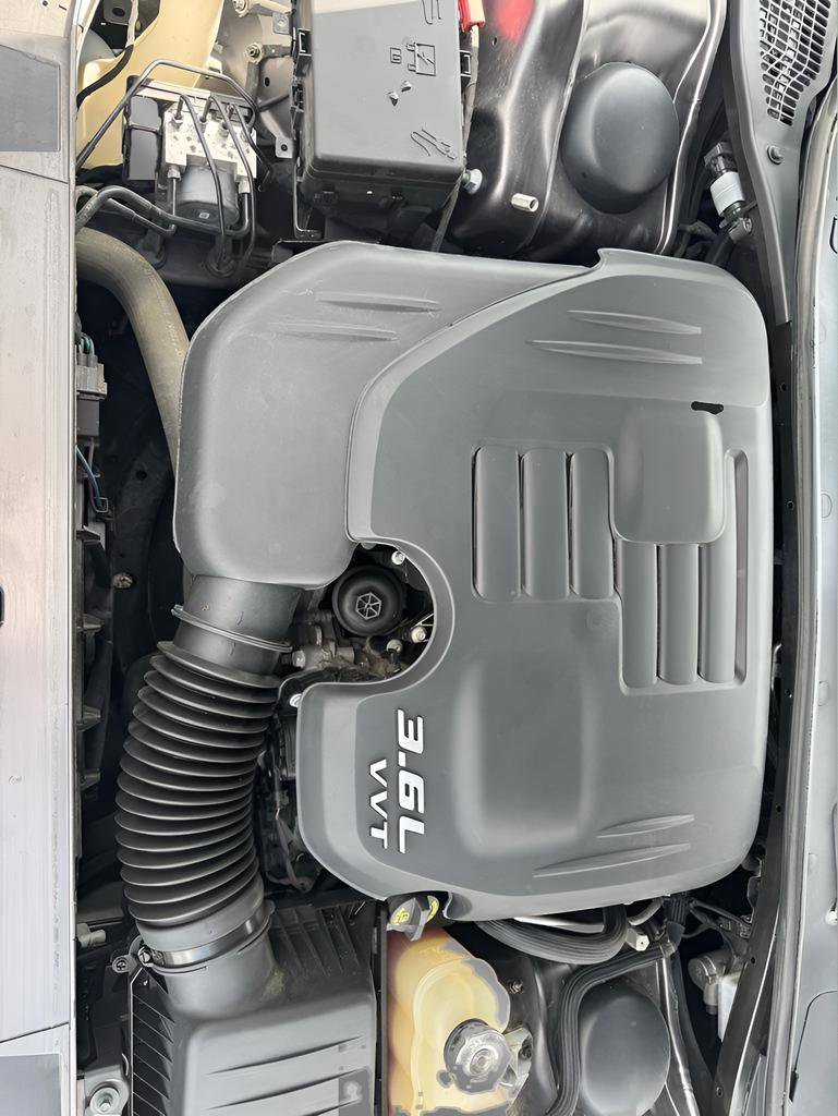 Used 2021 Dodge Challenger SXT w/ Driver Convenience Group image 13