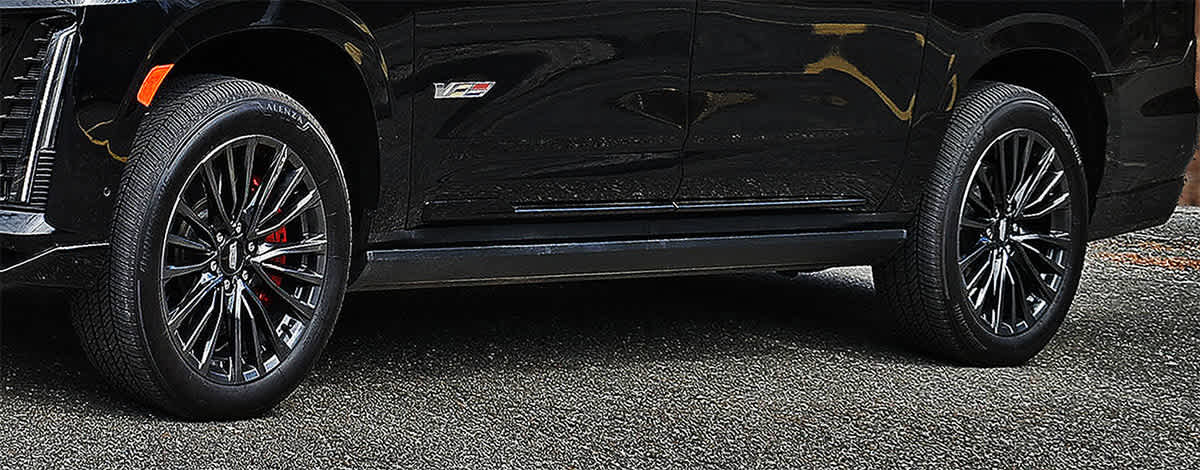 Used 2024 Cadillac Escalade ESV V image 38