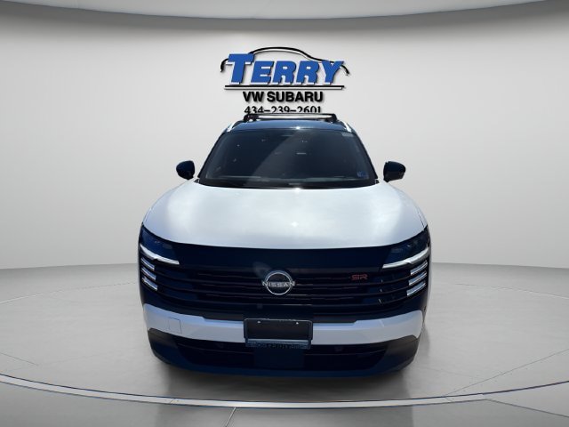 Used 2026 Nissan Kicks SR w/ SR Premium Package AWD/4WD image 2