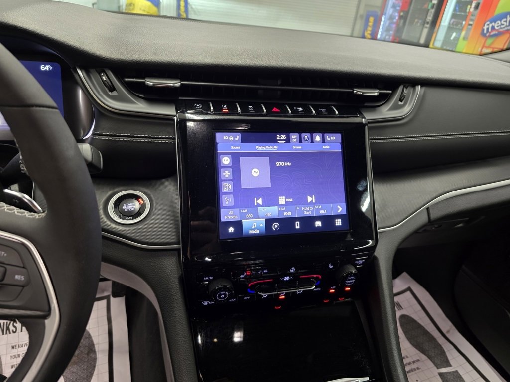 Used 2024 Jeep Grand Cherokee L Laredo w/ Luxury Tech Group I image 20