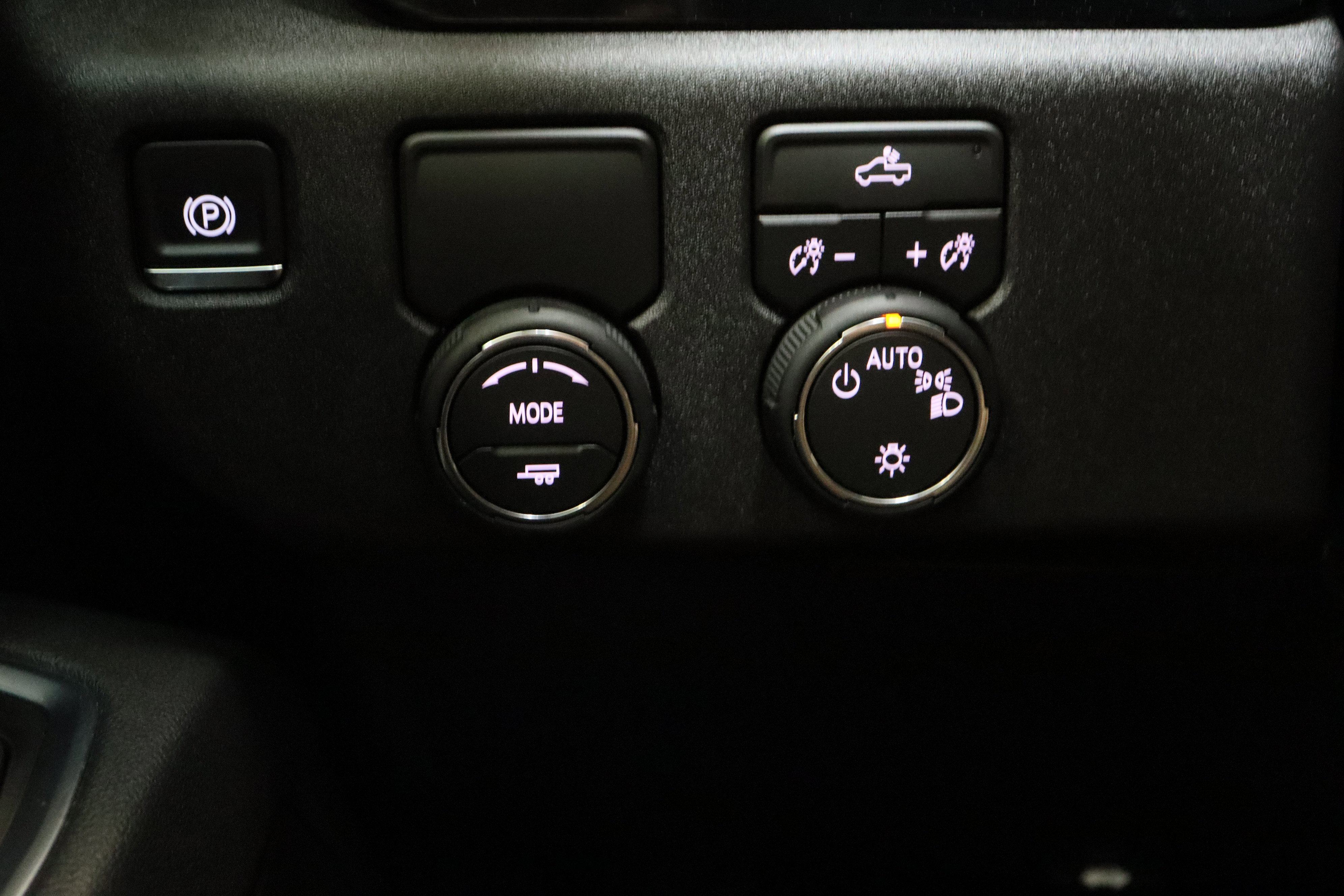 Used 2026 Chevrolet Silverado 1500 LT w/ Texas Edition Plus RWD image 26