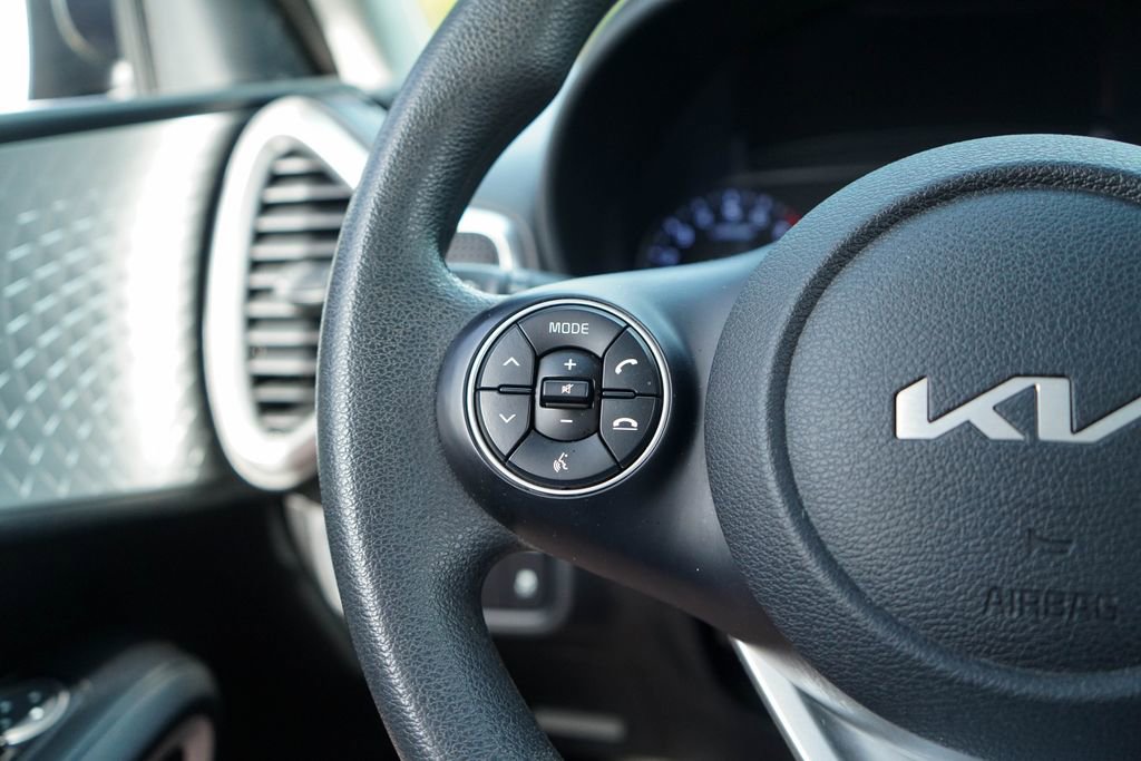 Used 2022 Kia Soul LX w/ Technology Package image 21