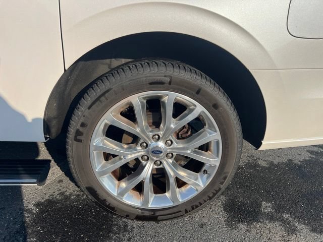 Used 2019 Ford Expedition Max Platinum AWD/4WD image 11