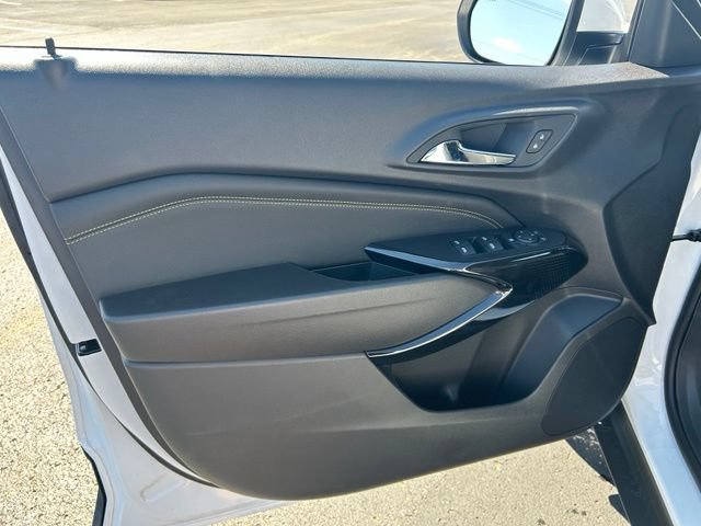 New 2026 Chevrolet Trax LT w/ Driver Confidence Package FWD image 21