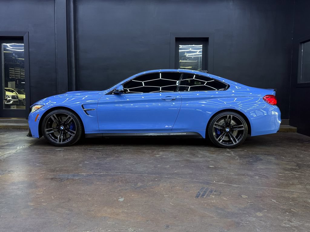 Used 2018 BMW M4 Coupe RWD image 5