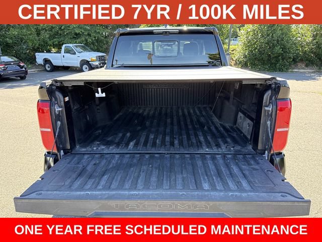 Used 2025 Toyota Tacoma Limited AWD/4WD image 12