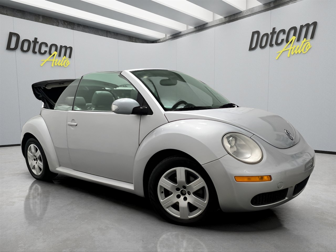 Used 2007 Volkswagen Beetle Convertible w/ Package 1 image 31