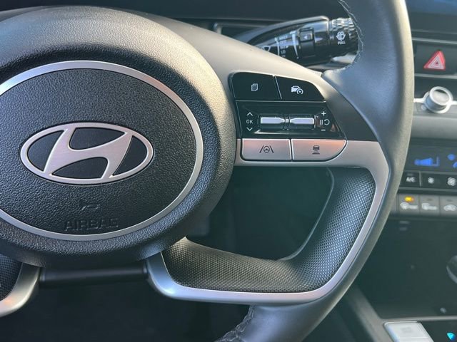 Certified 2025 Hyundai Elantra SEL image 26