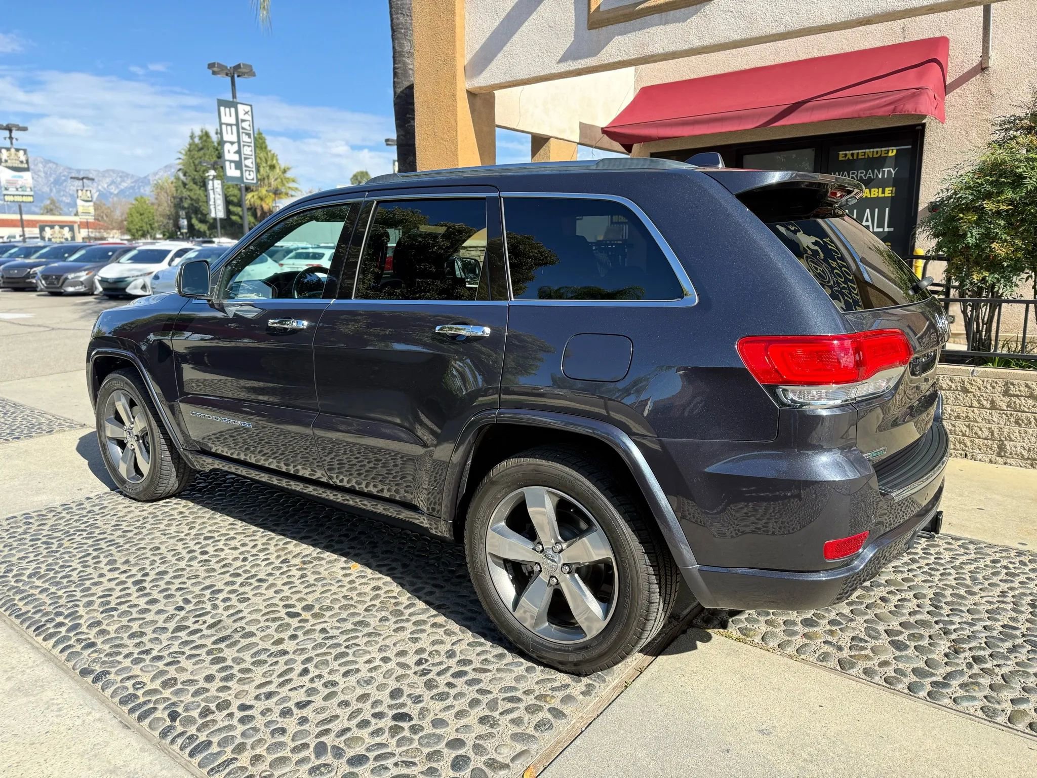 Used 2016 Jeep Grand Cherokee Overland image 7