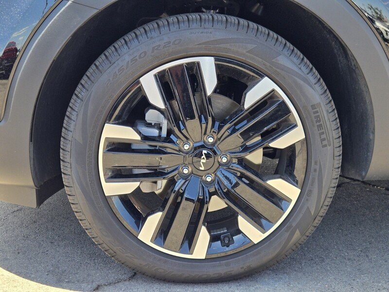 Certified 2025 Kia Telluride SX FWD image 10