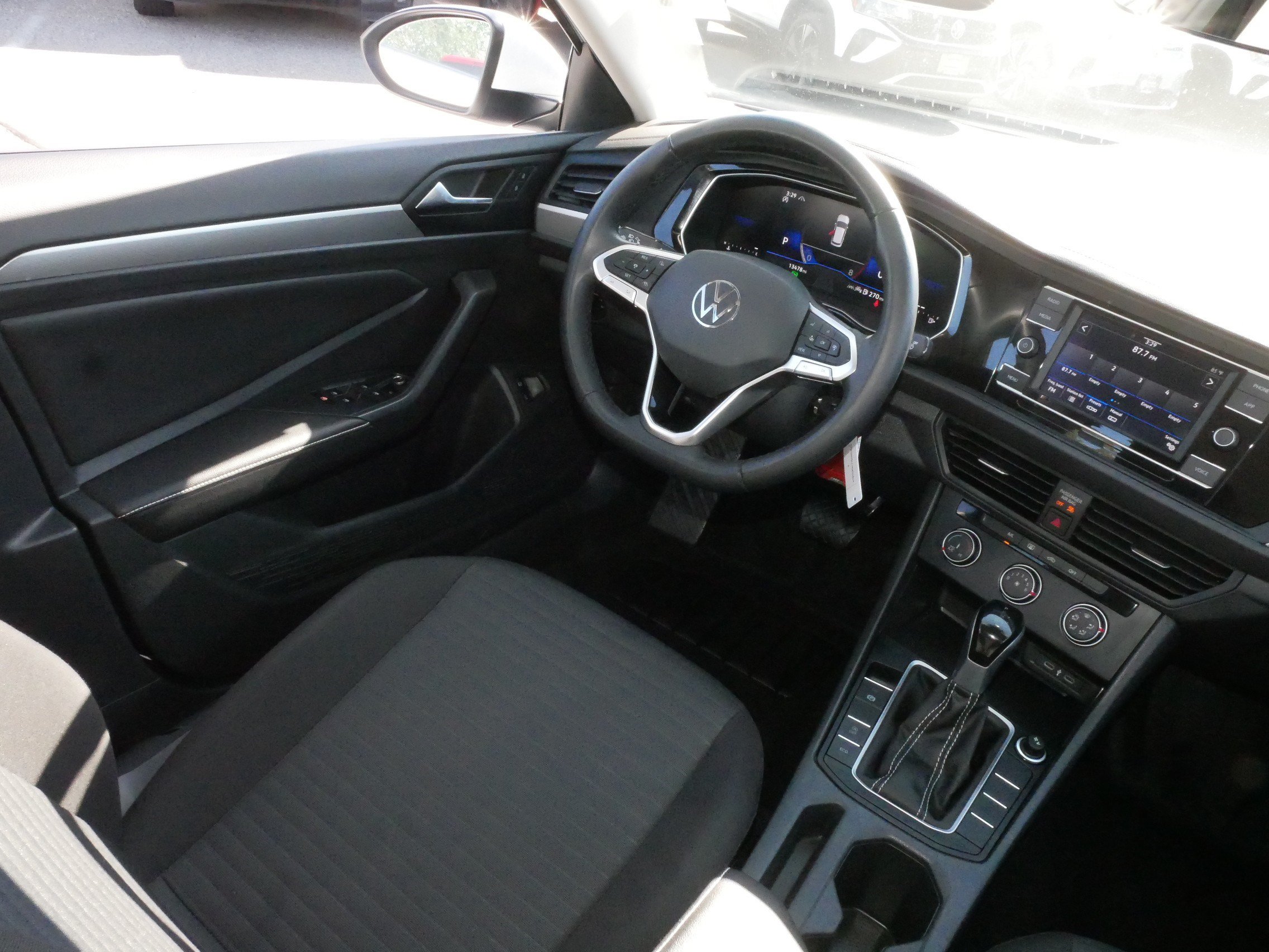 Used 2024 Volkswagen Jetta S FWD image 9