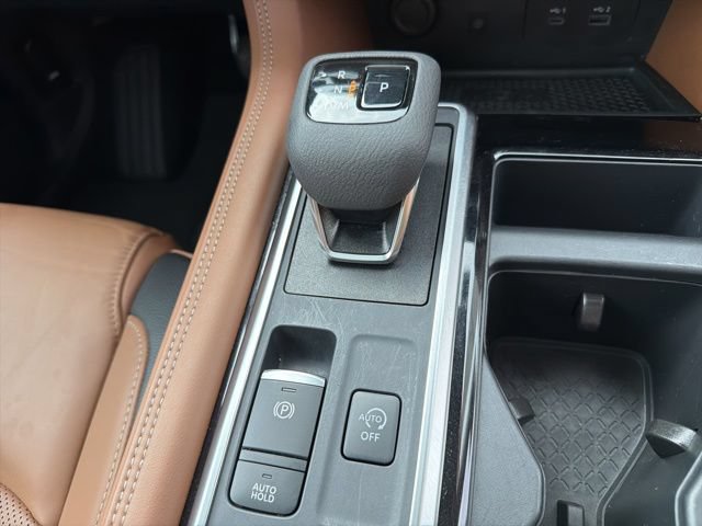 Used 2025 Nissan Pathfinder Platinum w/ Cargo Package AWD/4WD image 17