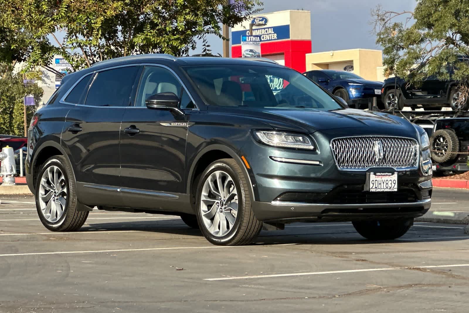 Used 2022 Lincoln Nautilus Reserve w/ Equipment Group 201A FWD image 10