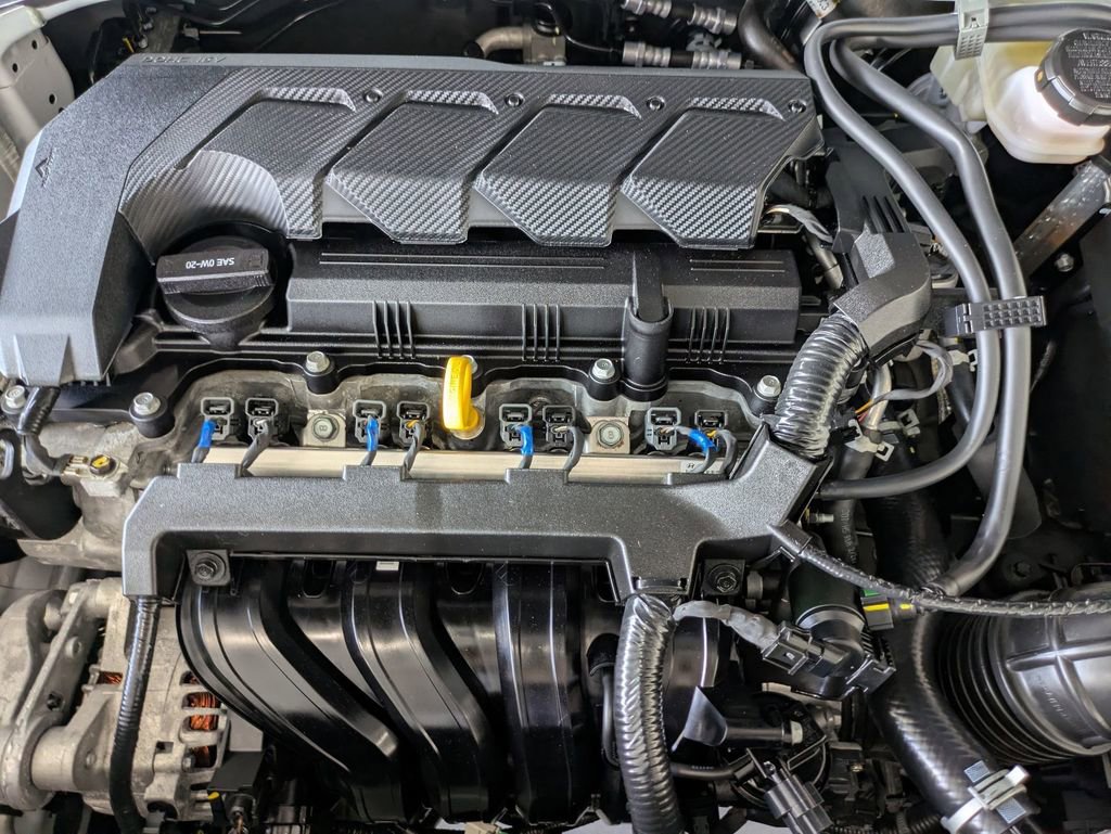 Used 2025 Hyundai Venue SEL FWD image 34