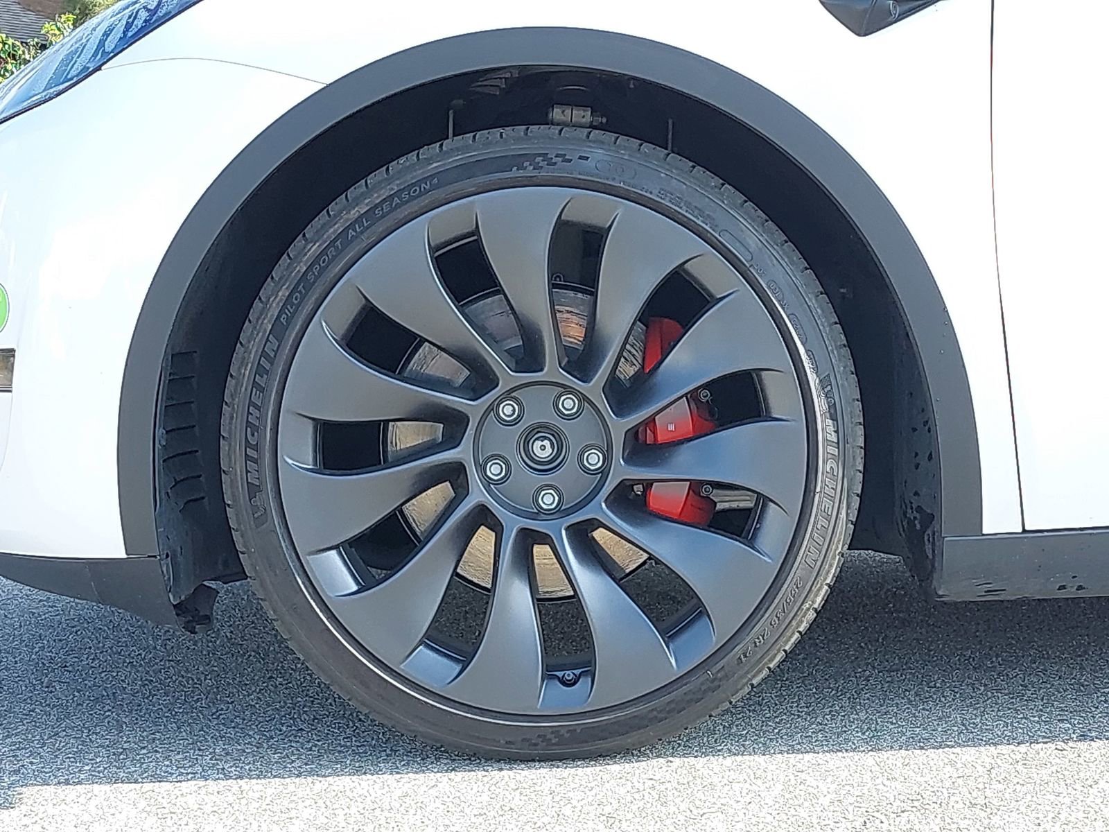 Used 2023 Tesla Model Y Performance image 10